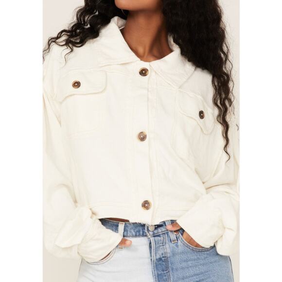 Womens We The Free Saturday White Taupe Cropped Distressed Shacket Size Small - Picture 2 of 16